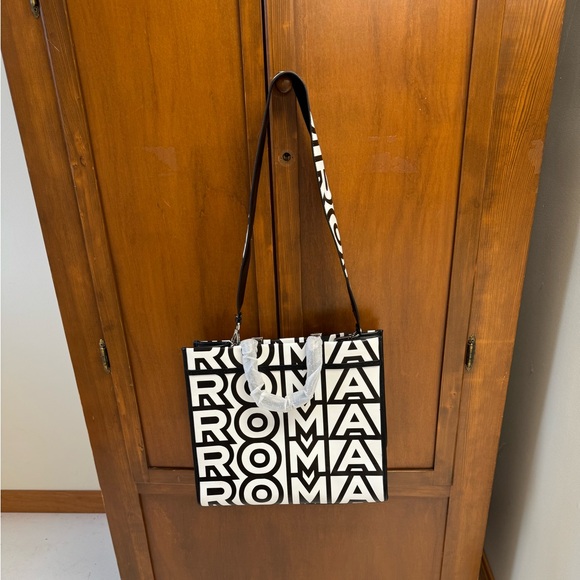 Knock off Fendi Roma sunshine tote bag RFID tag no chip 12.5x14x5 double strap - Picture 1 of 12